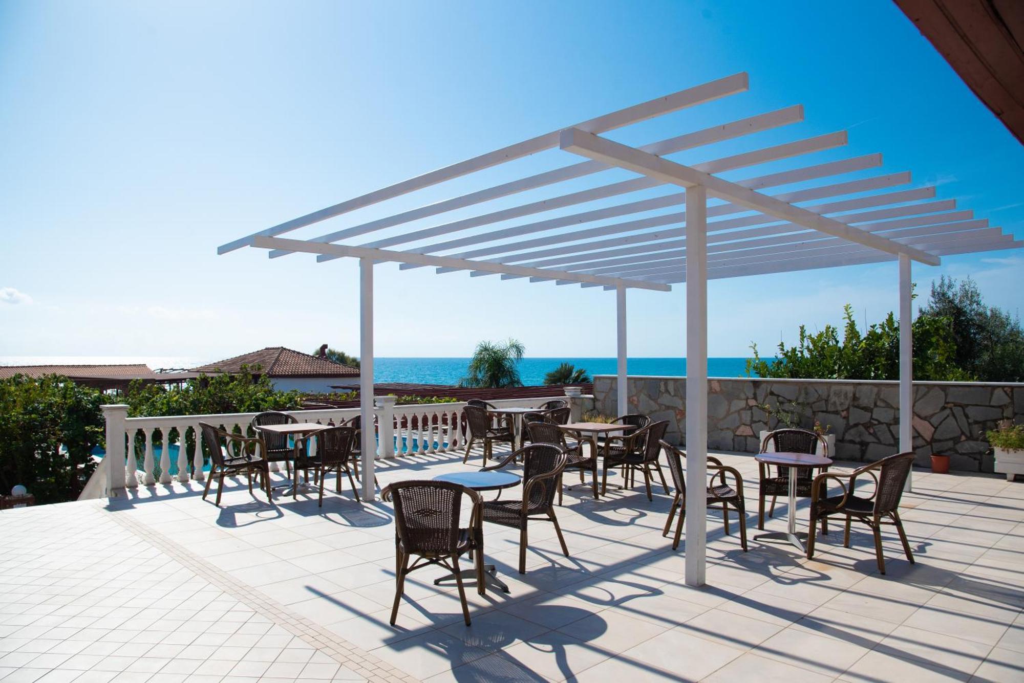 Poseidon Beach Hotel Kastrosikia Exterior foto